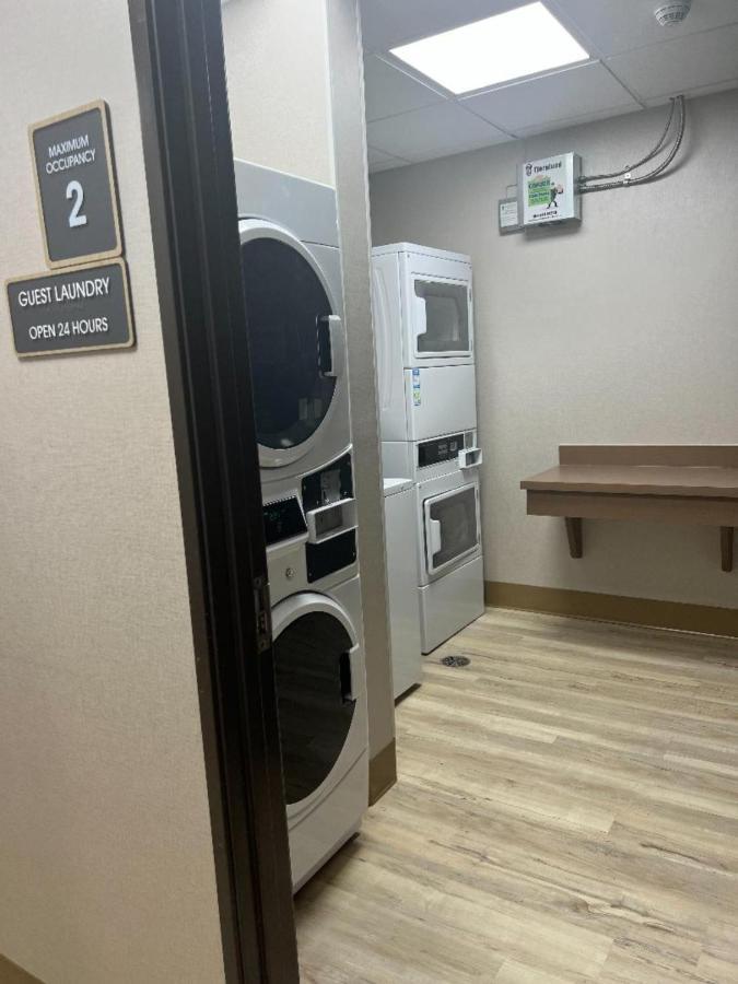 Comfort Suites Colorado Springs East - Medical Center Area Kültér fotó