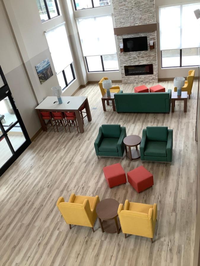 Comfort Suites Colorado Springs East - Medical Center Area Kültér fotó