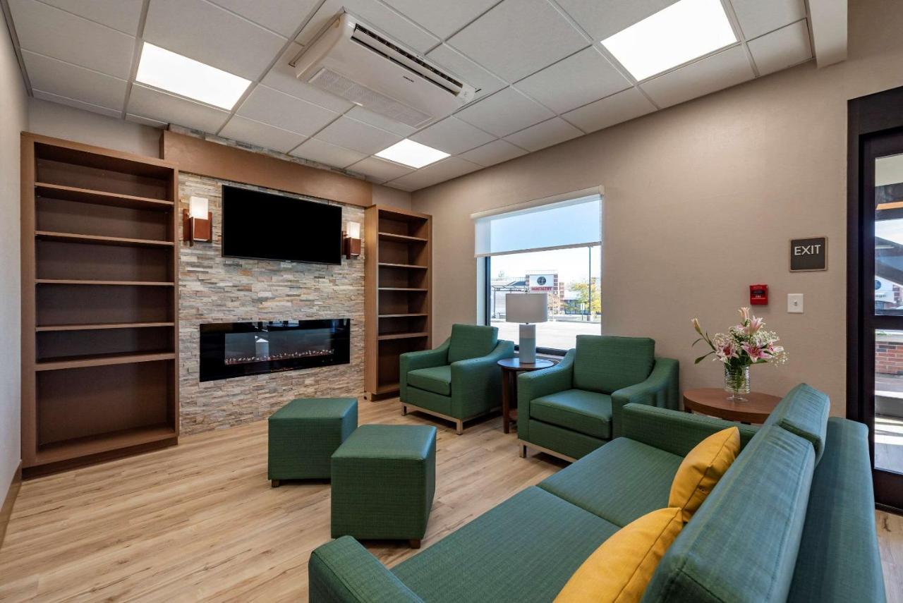 Comfort Suites Colorado Springs East - Medical Center Area Kültér fotó
