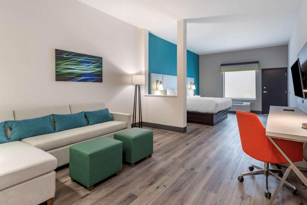 Comfort Suites Colorado Springs East - Medical Center Area Kültér fotó