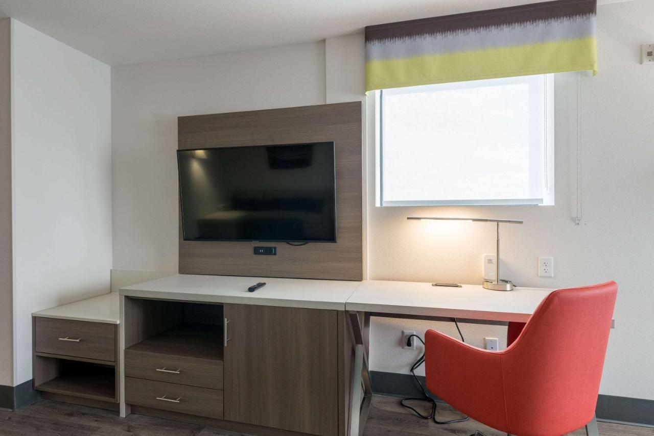 Comfort Suites Colorado Springs East - Medical Center Area Kültér fotó