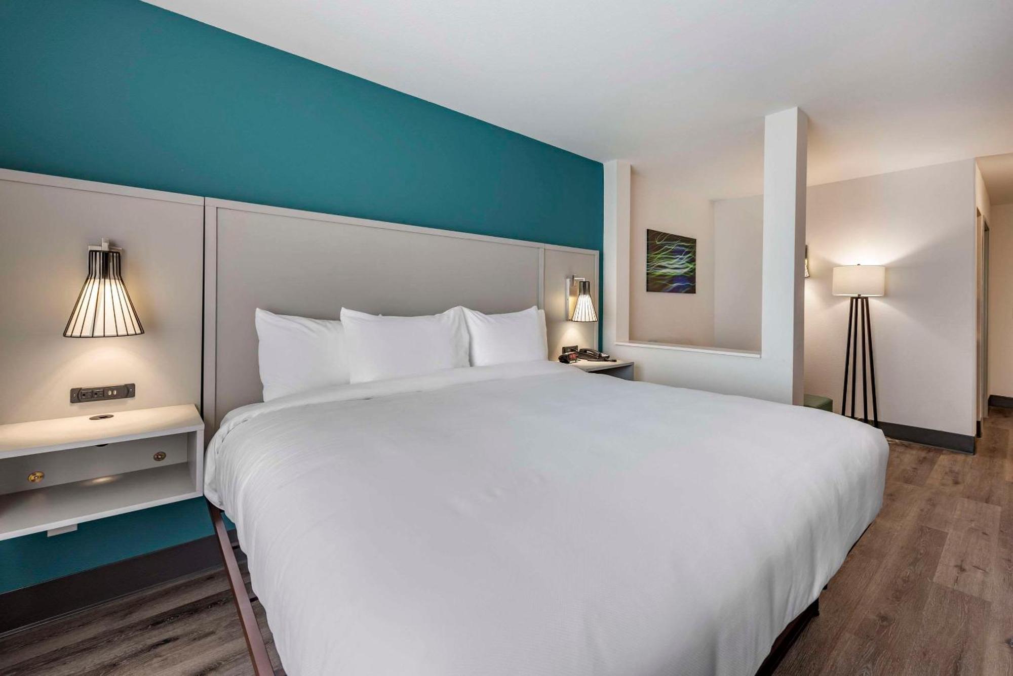 Comfort Suites Colorado Springs East - Medical Center Area Kültér fotó