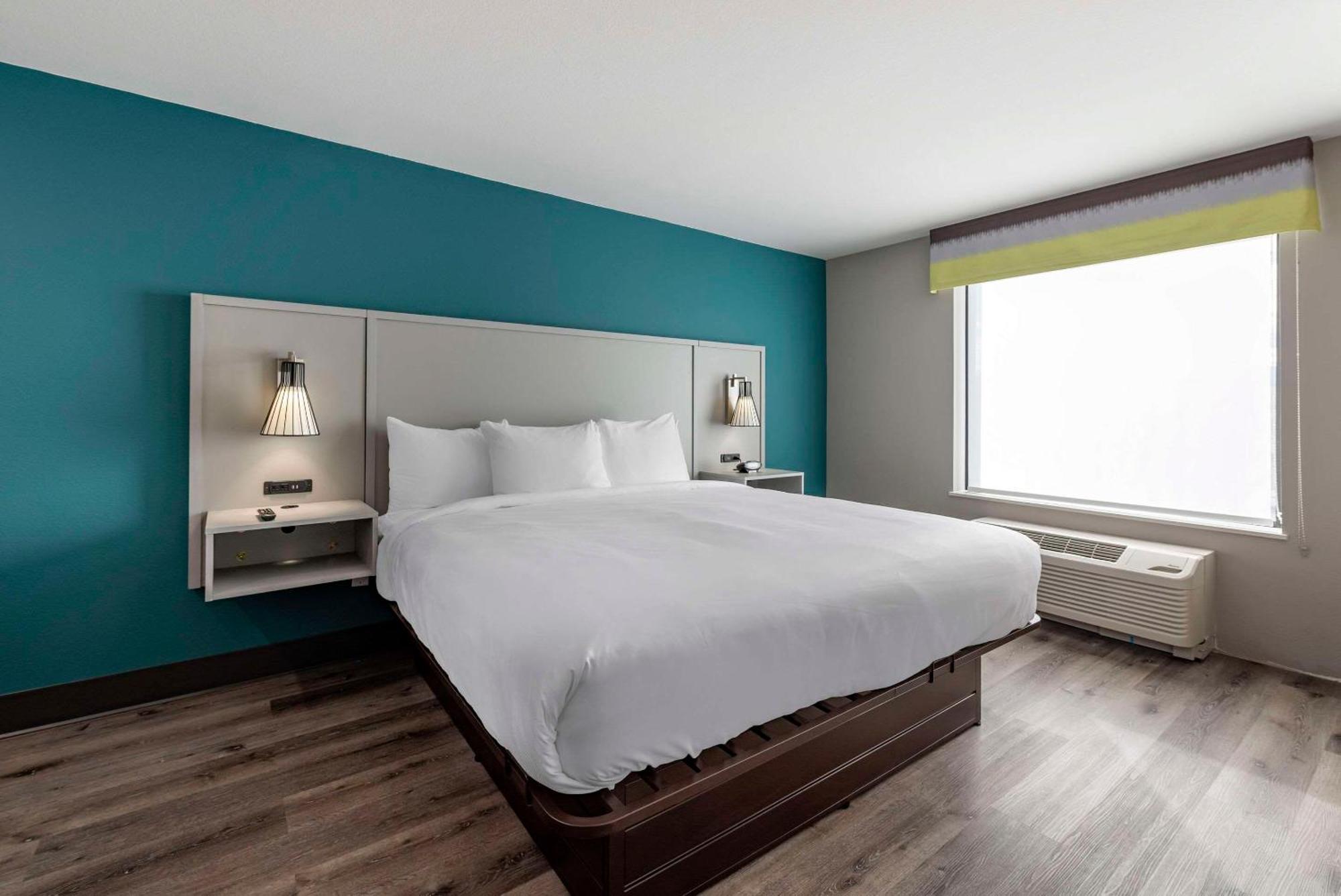 Comfort Suites Colorado Springs East - Medical Center Area Kültér fotó
